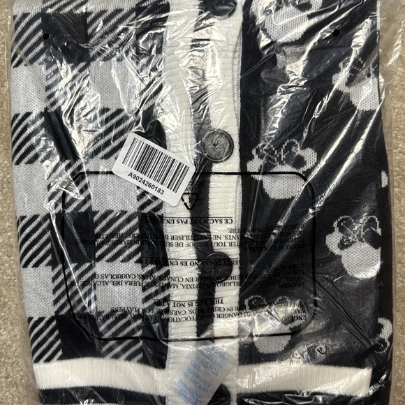 TORRID MINNIE MOUSE Sizes 1X, 2X, 3X Disney Cardigan Sweater NWT - Picture 8 of 8